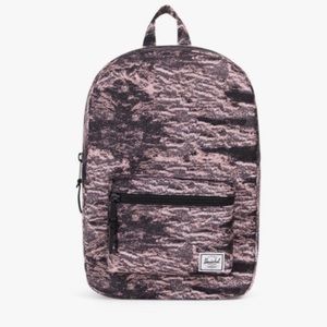 NWT HERSCHEL BACKPACK